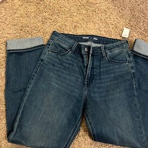 Old Navy Women’s Jean. Size 6. Never worn. New with tags.